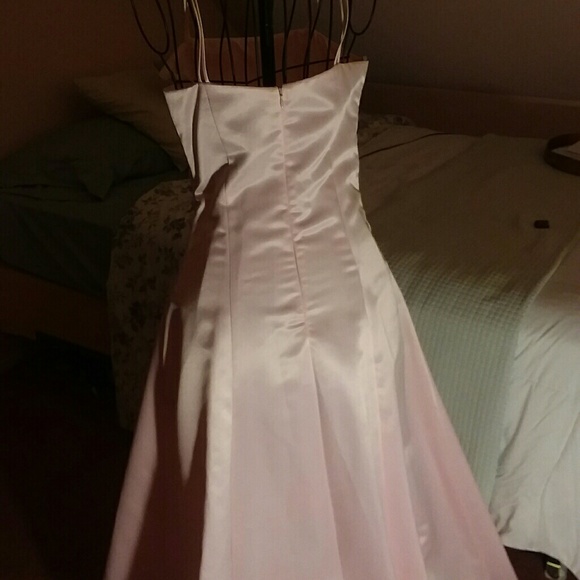 Ballgown - Picture 3 of 3